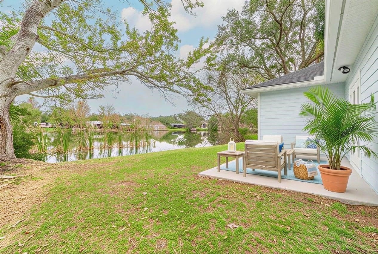 679 Coral Cir – photo 3