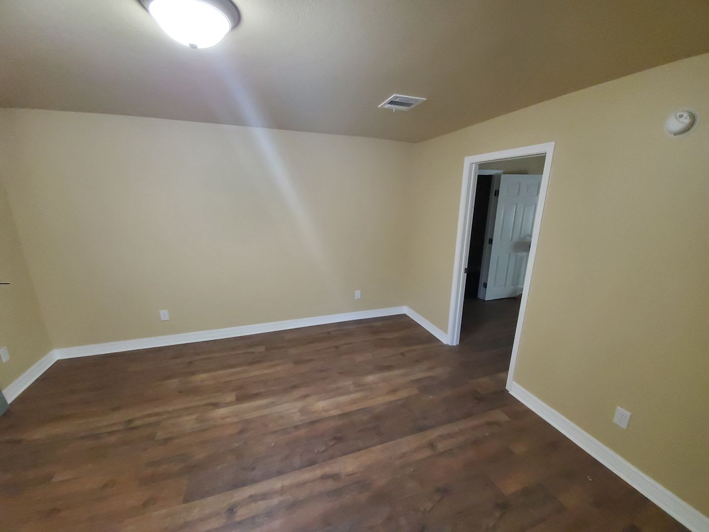 4247 Rightway Ave – photo 2