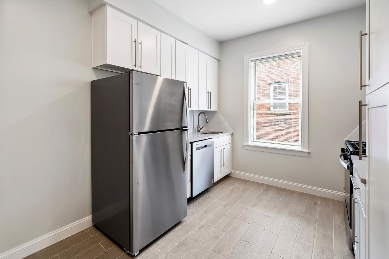 28 Gates Avenue Apartments – photo 5