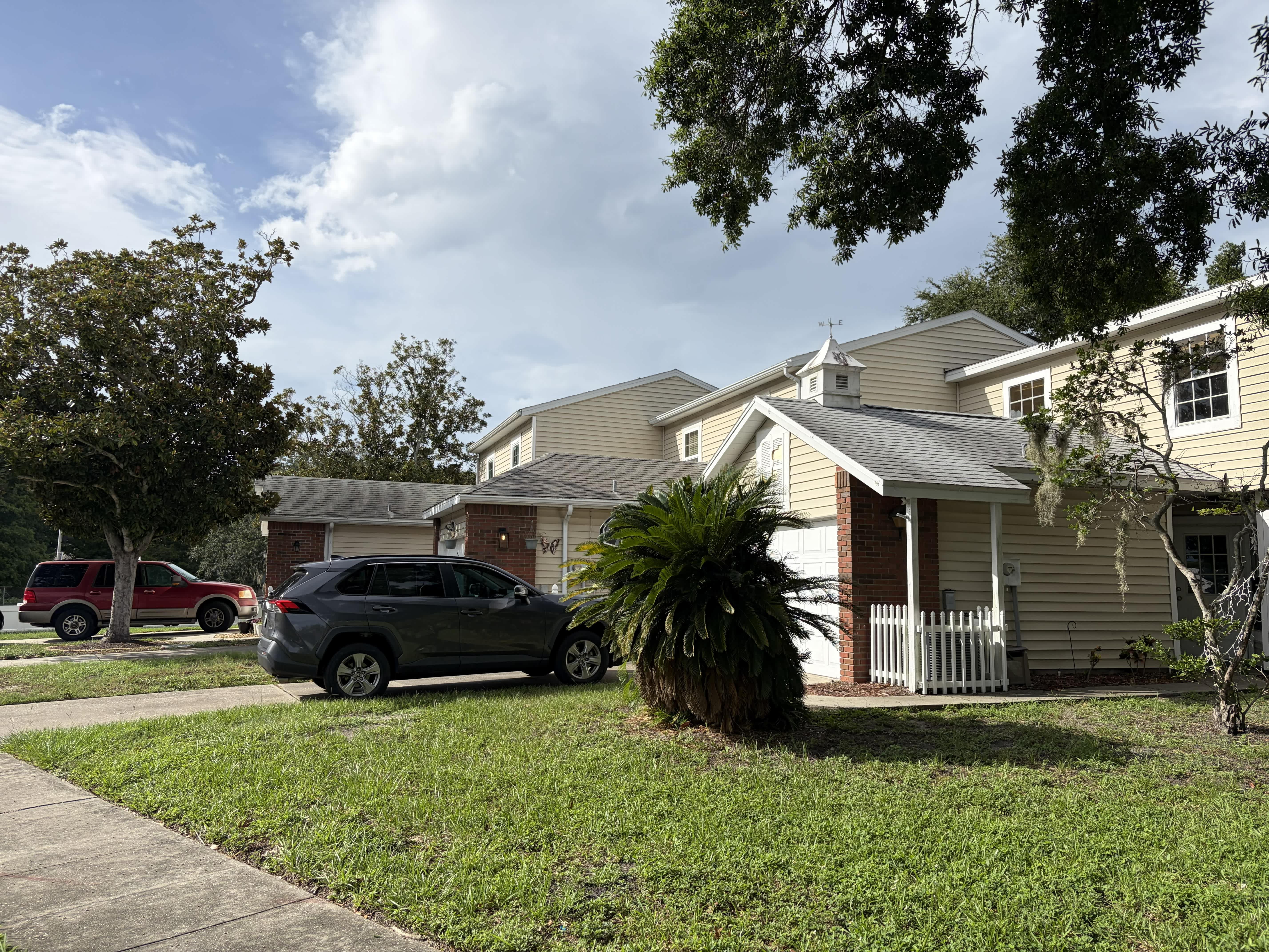 3174 Beecher Drive East – photo 2