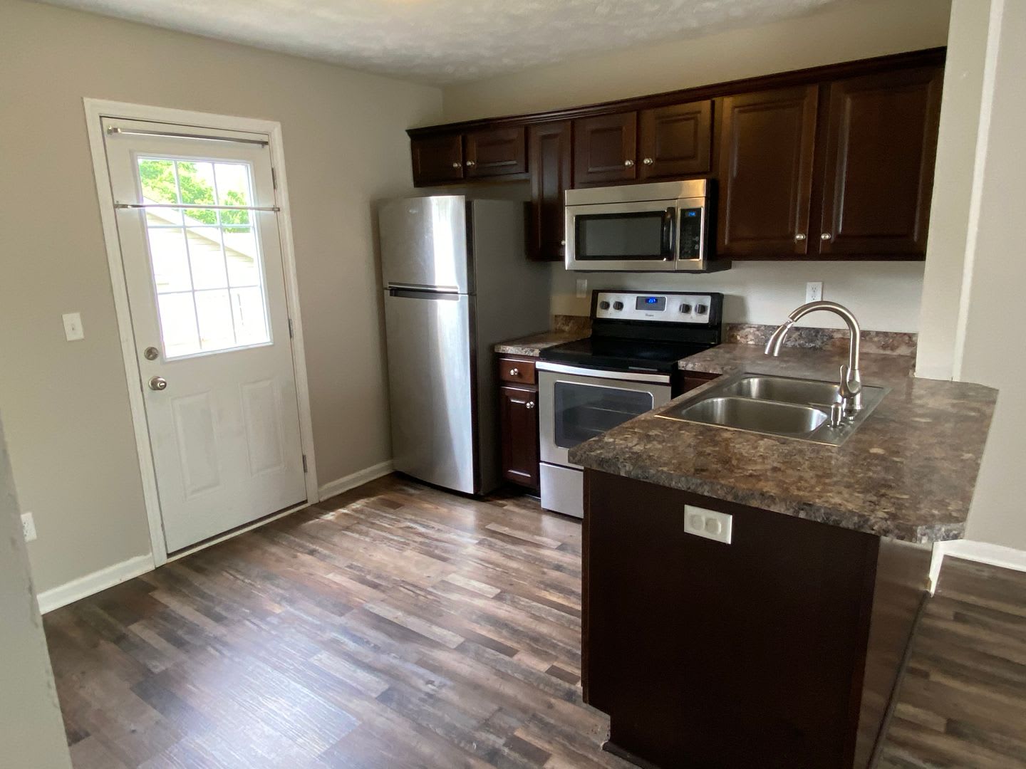 Fern Creek Home – photo 3