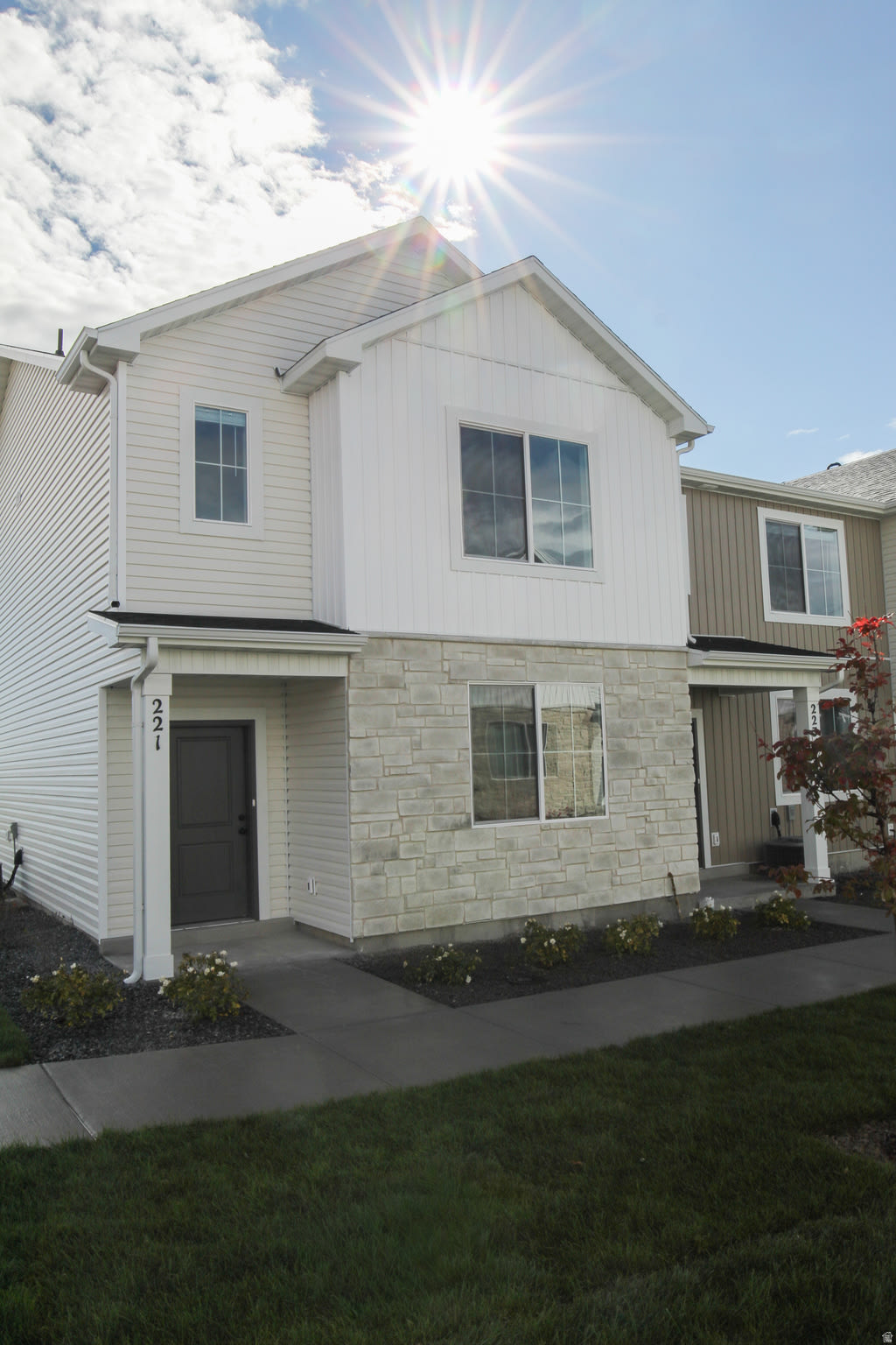 271 West 690 North – photo 1