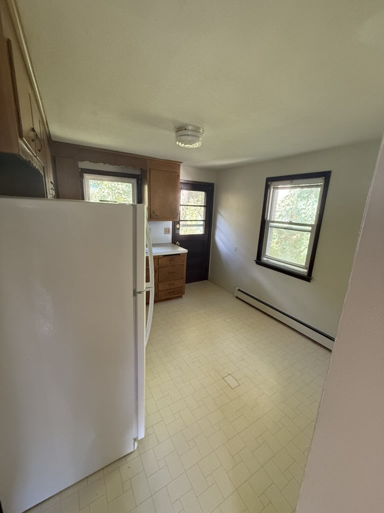 372 Park St – photo 3