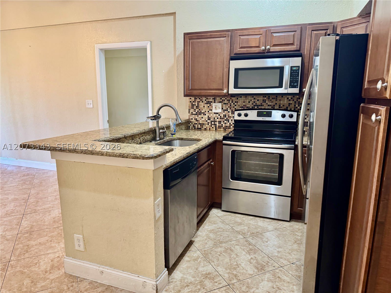 621 Lyons Rd – photo 4