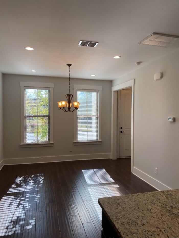 250 Oak Park Street – photo 5