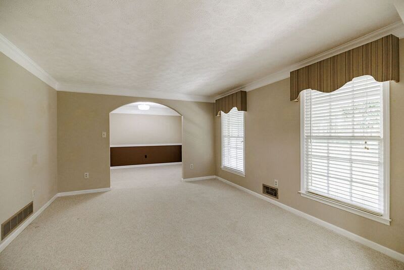 1110 Maple Cir – photo 3