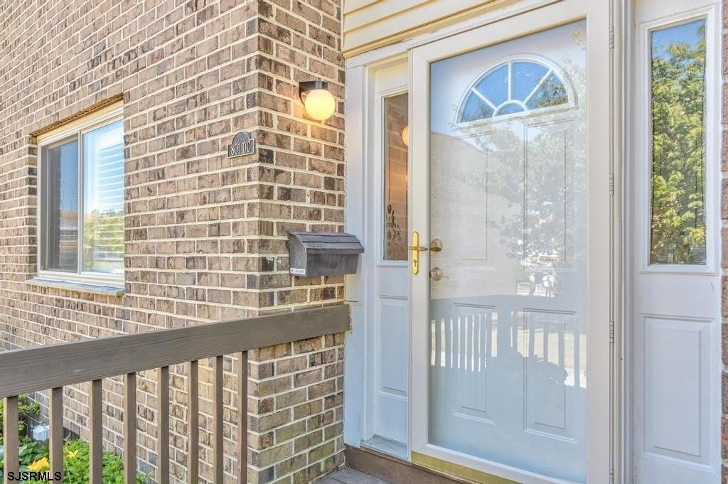 801 Dudley Ct – photo 5