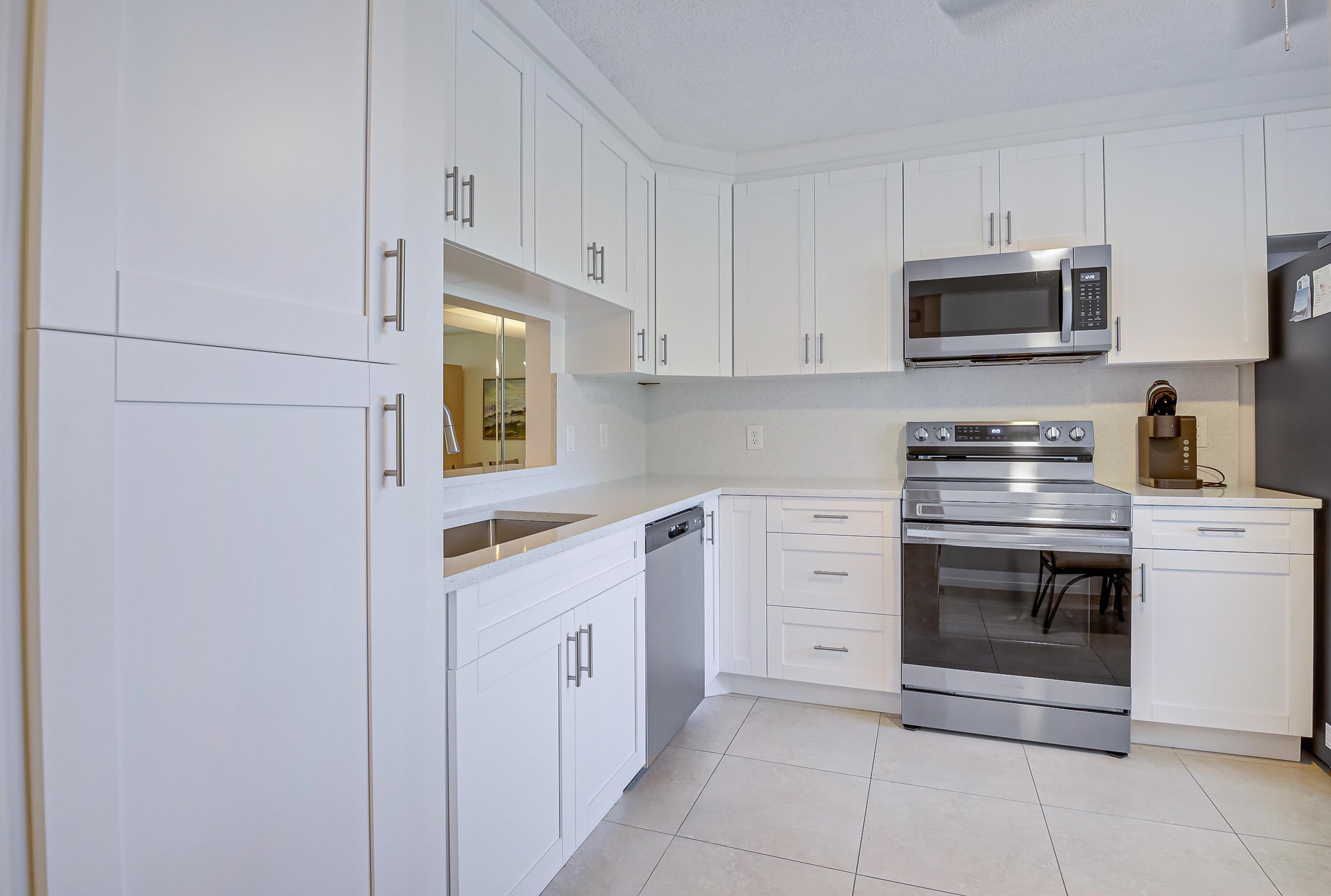 6698 10th Avenue N – photo 2