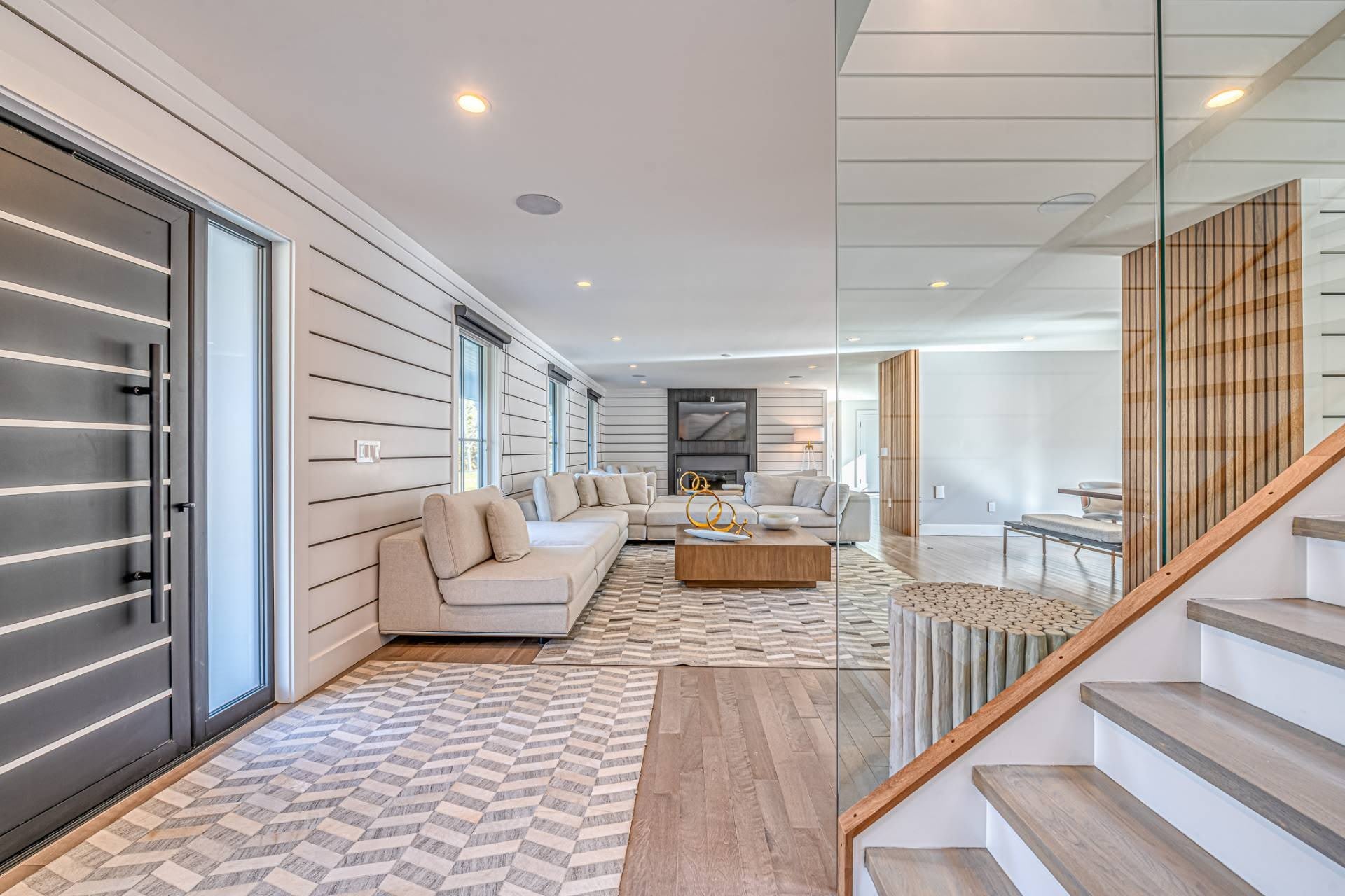 14 Atterbury Road – photo 3