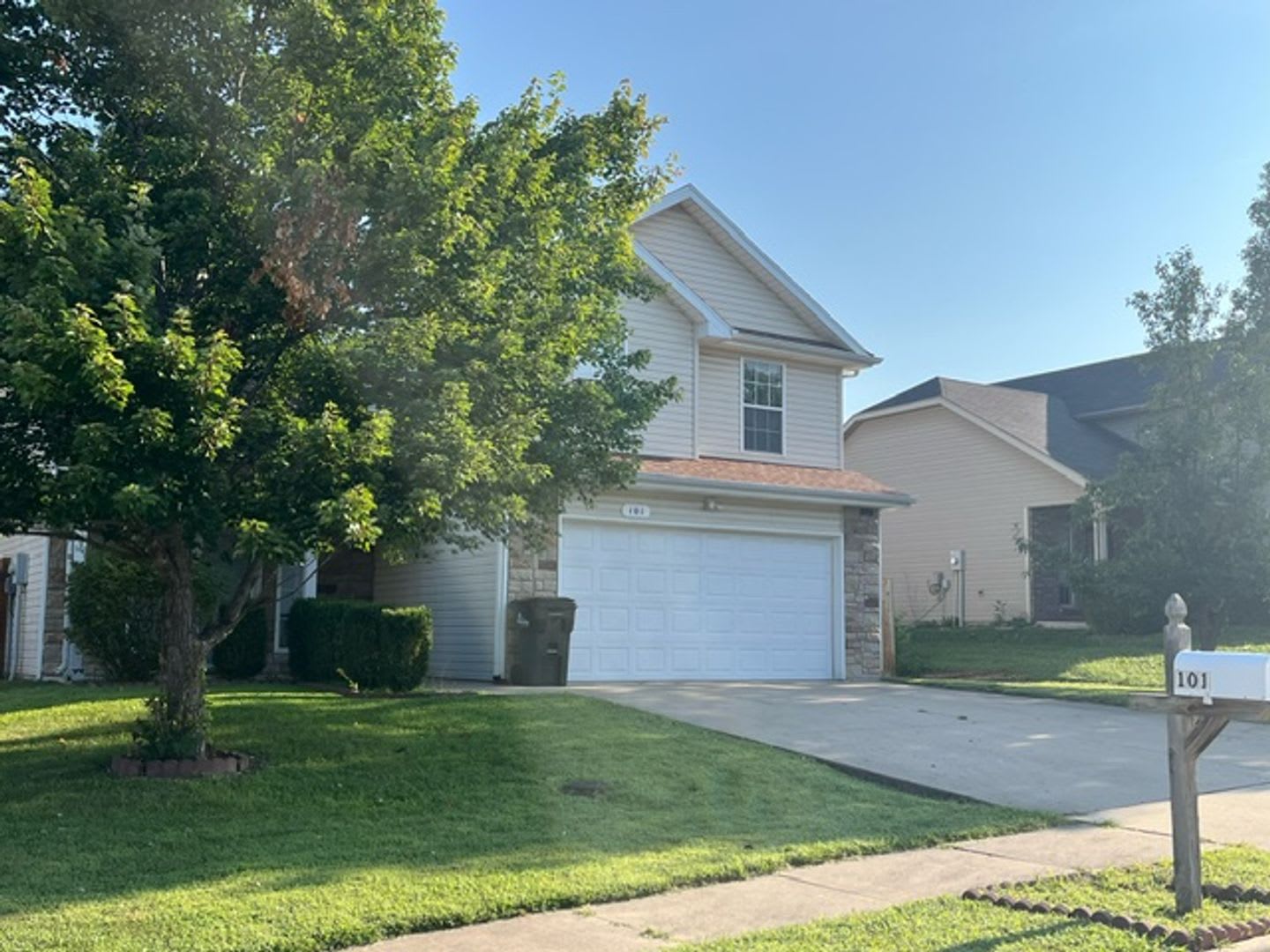 Nice 3 Bed 2.5 Bath House! – photo 3