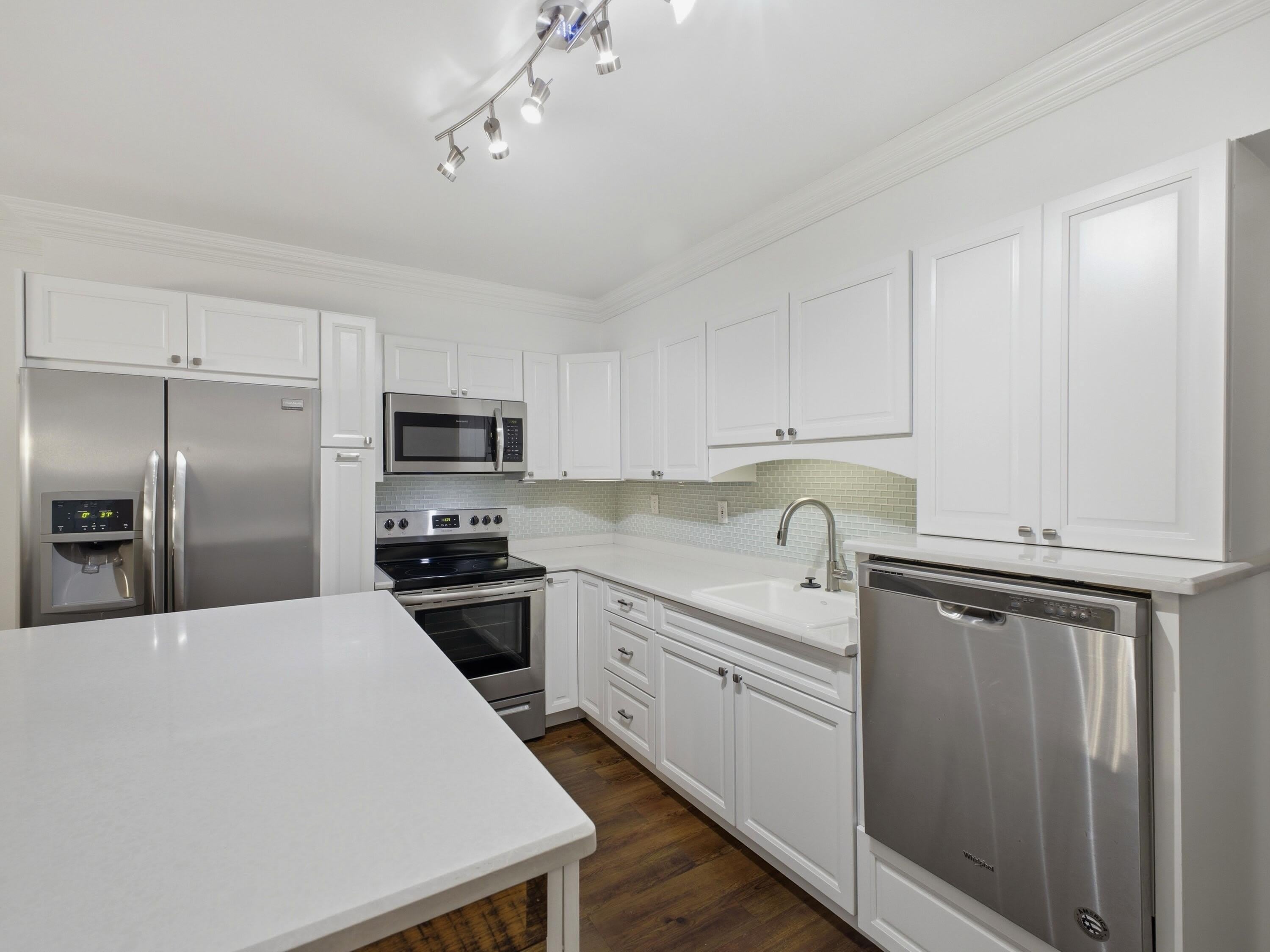5120 NE 22nd Avenue – photo 1