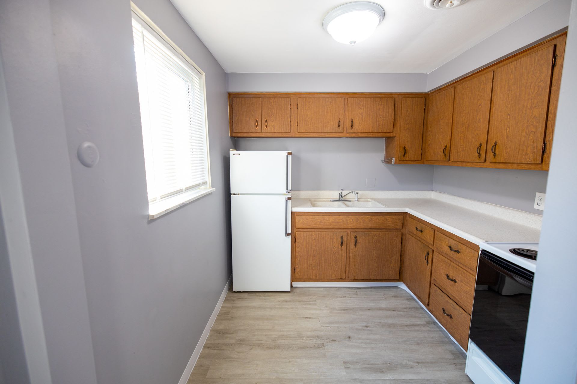 Broadway Manor Apartments – photo 5