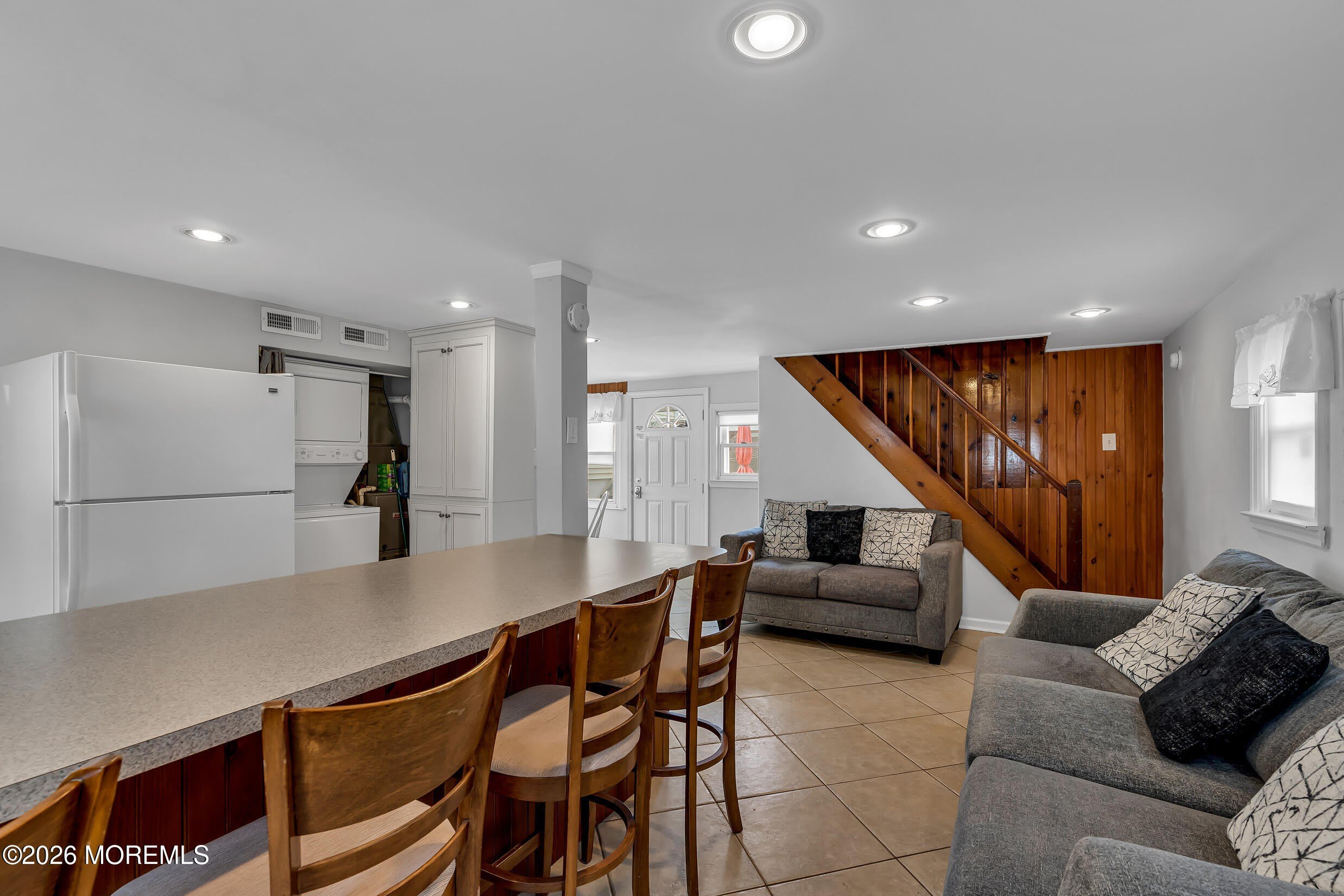 21 E Bay Way – photo 3