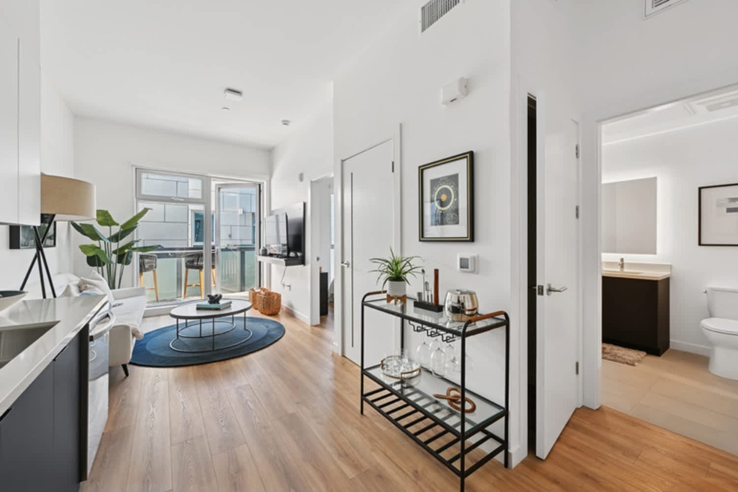 Evani 3223 Wilshire – photo 4