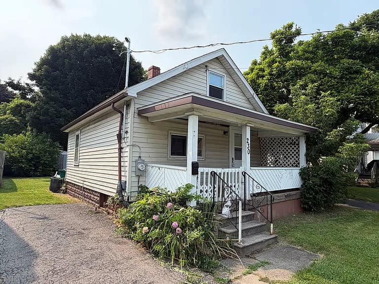 230 72nd Street – photo 1