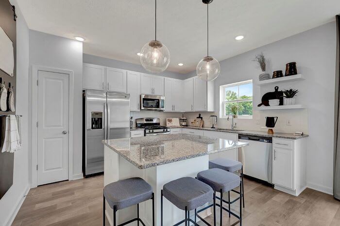 183 Pine Crest View Drive – photo 2