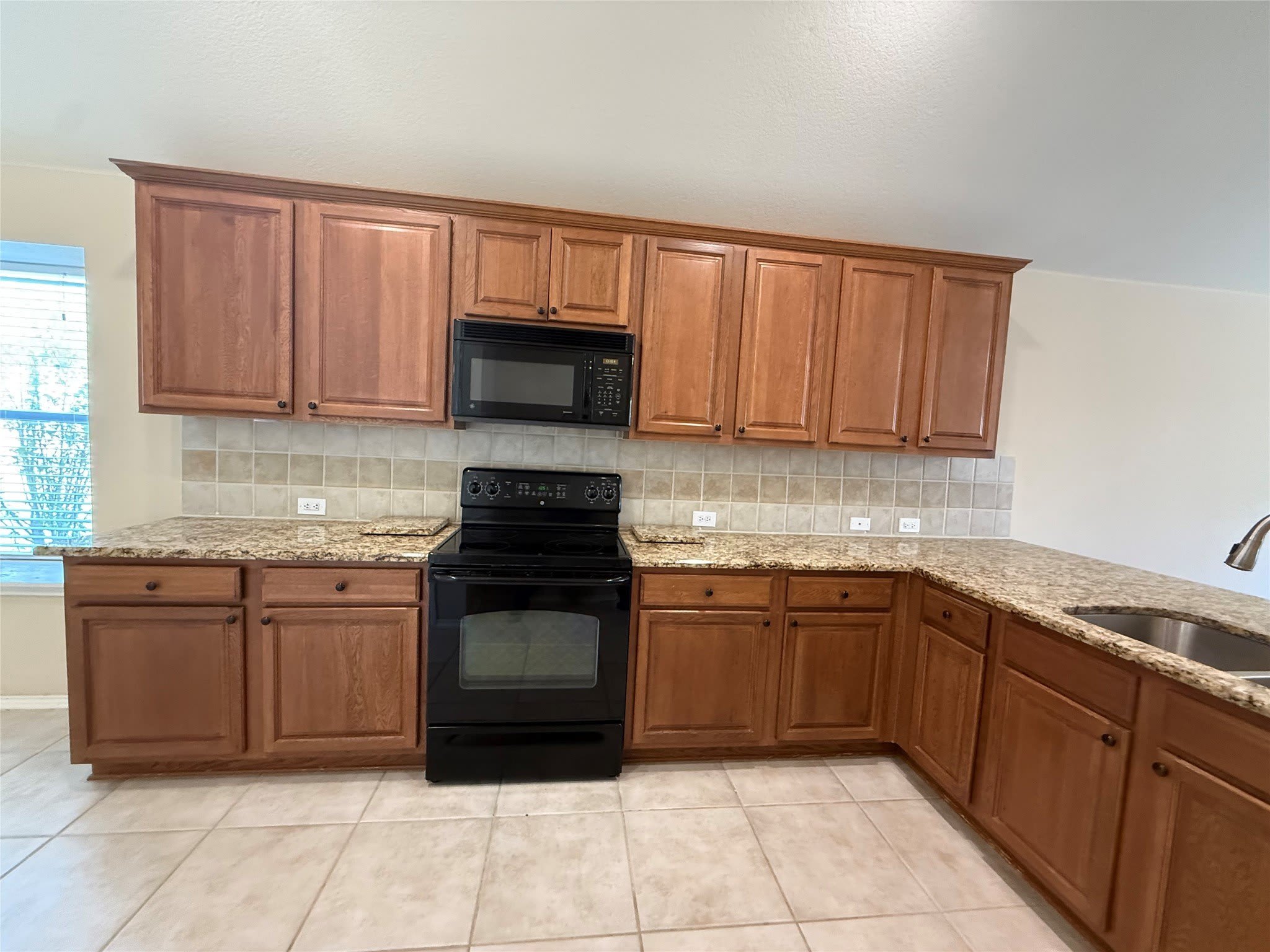 3605 Cottonwood Road – photo 5