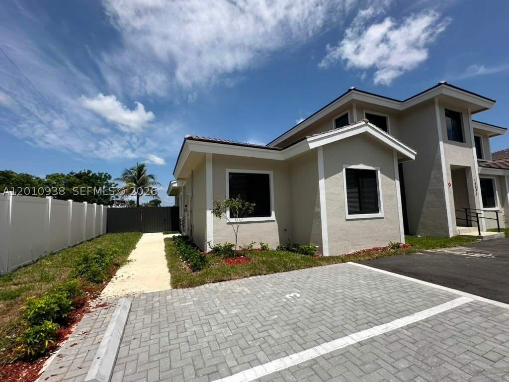 19444 SW 125th AVE – photo 2