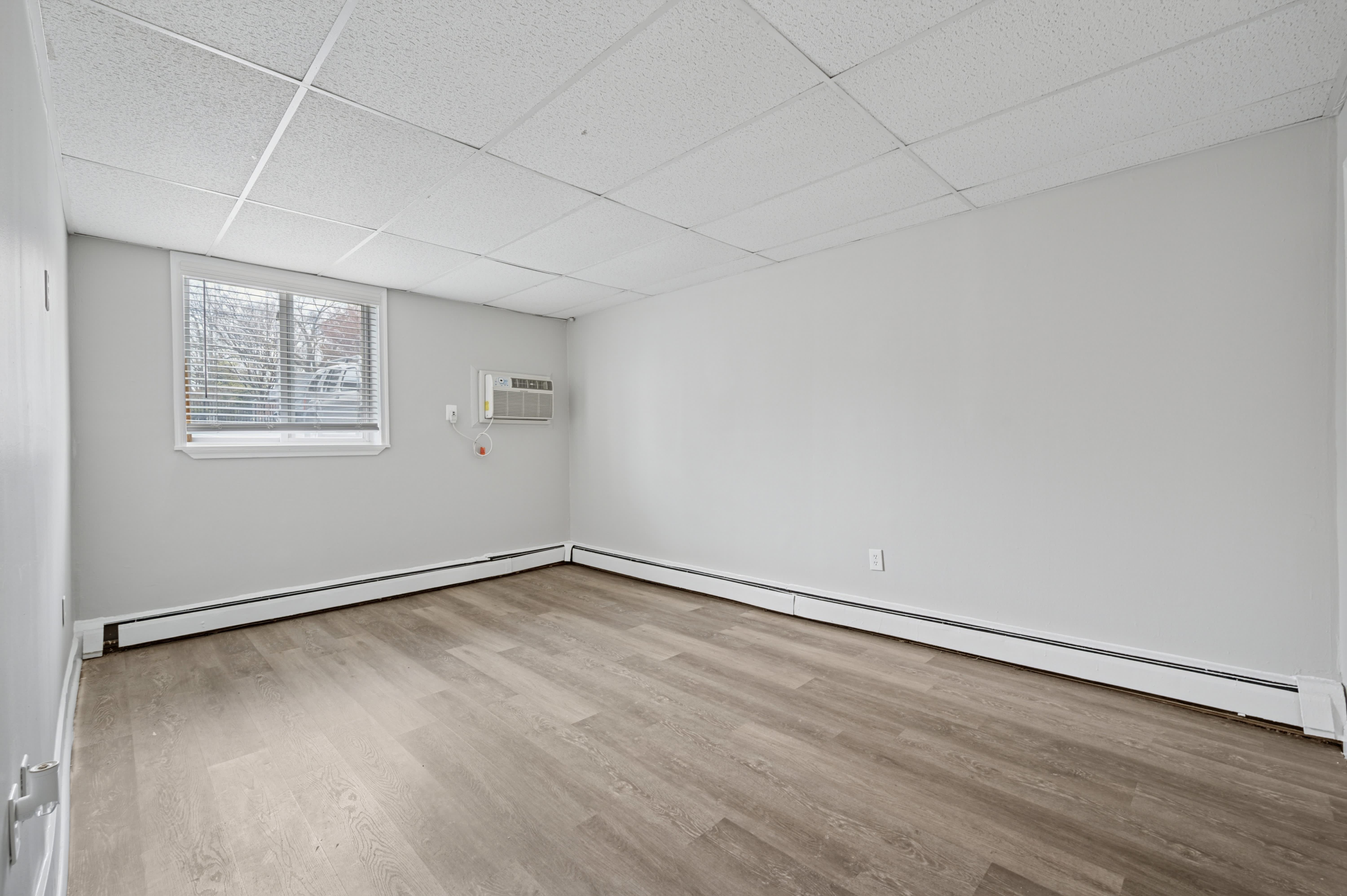 1420 Chestnut – photo 5