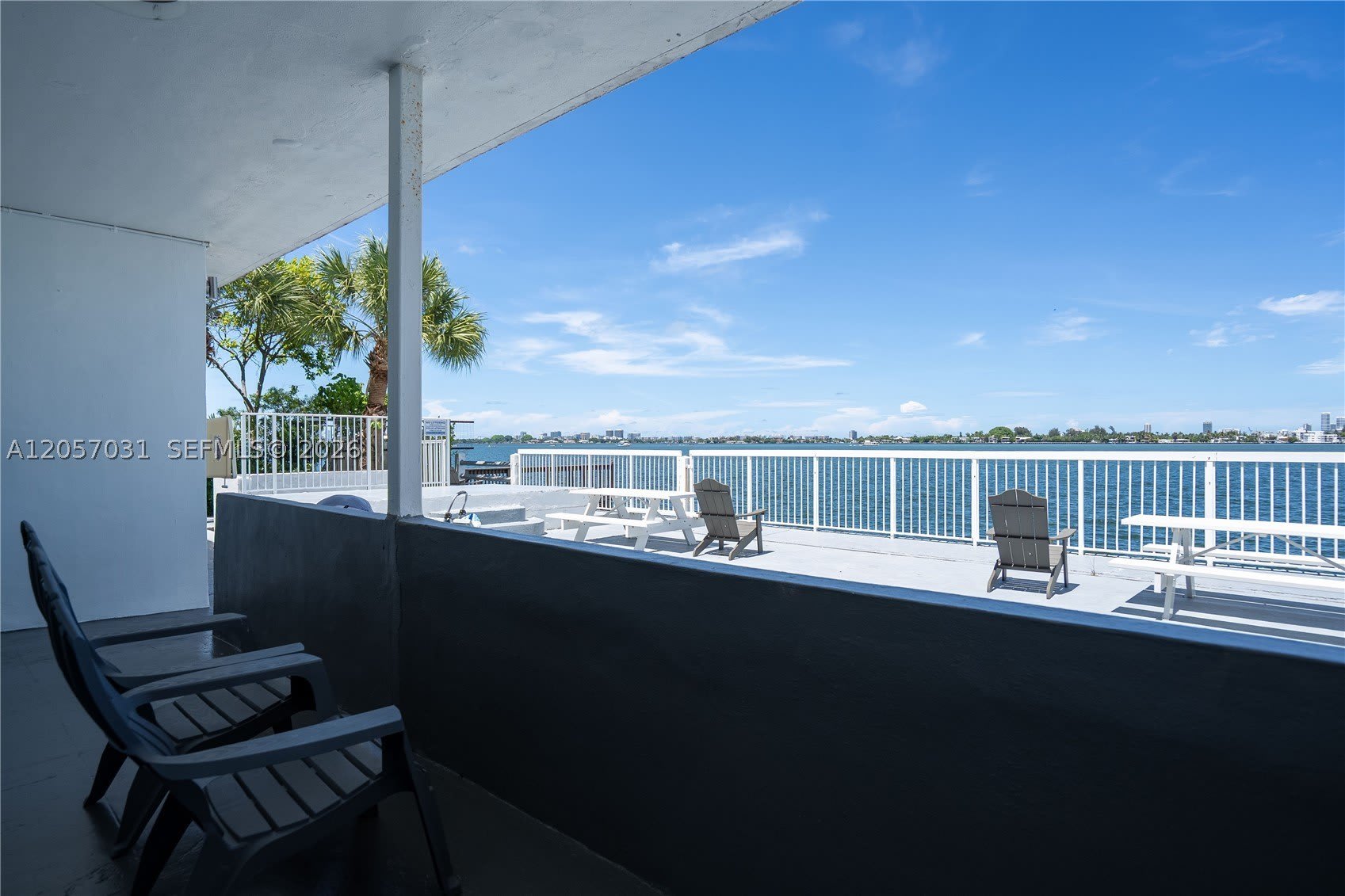 7931 East Dr – photo 4