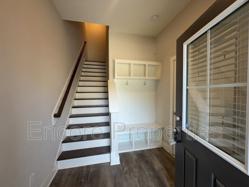 825 South Franklin Street – photo 3