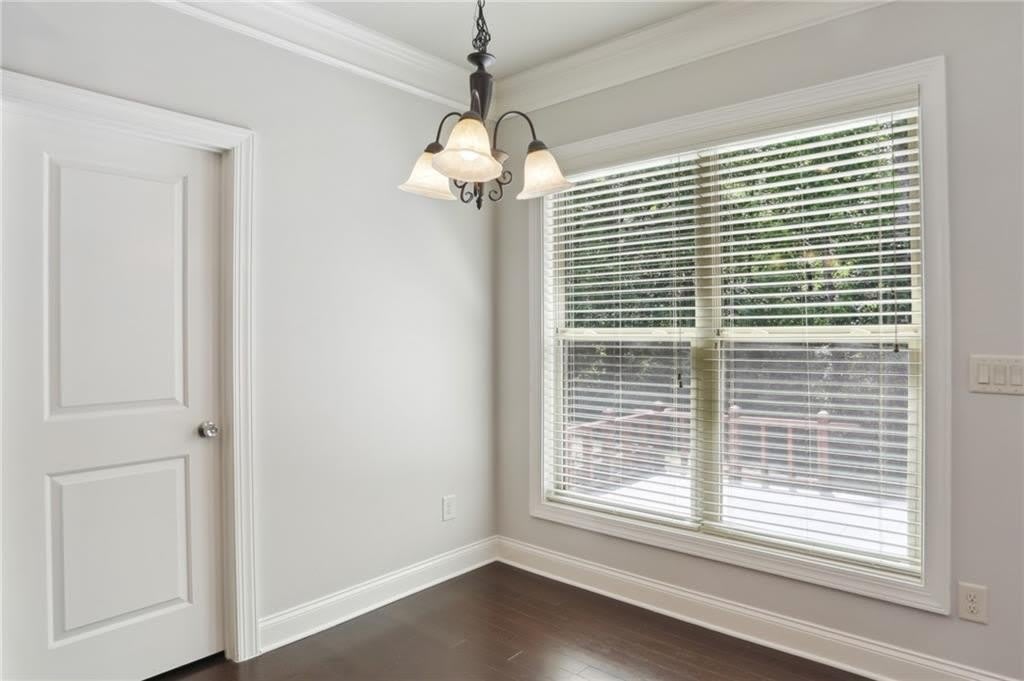 1400 Roswell Manor Circle – photo 4