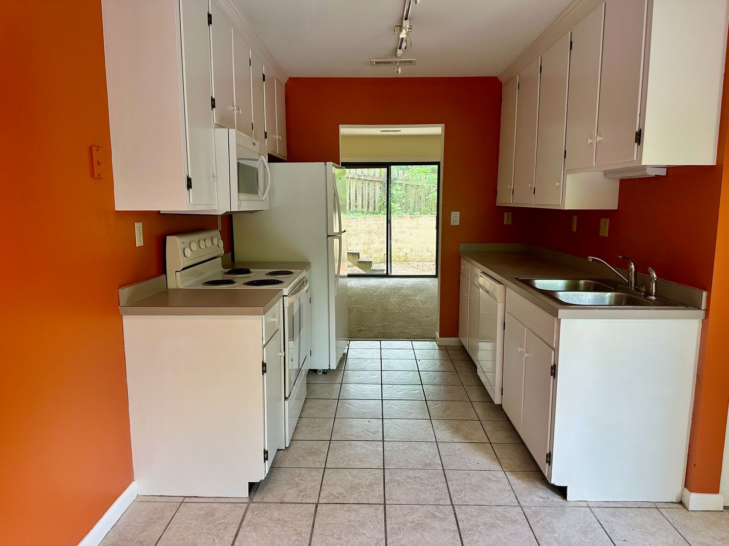 1209 Chatham Ridge – photo 5