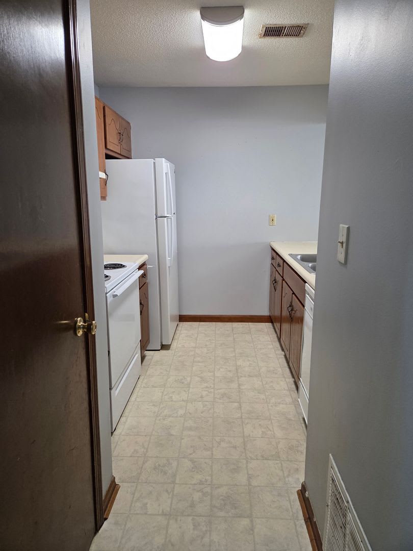 629 Potomac Court – photo 3