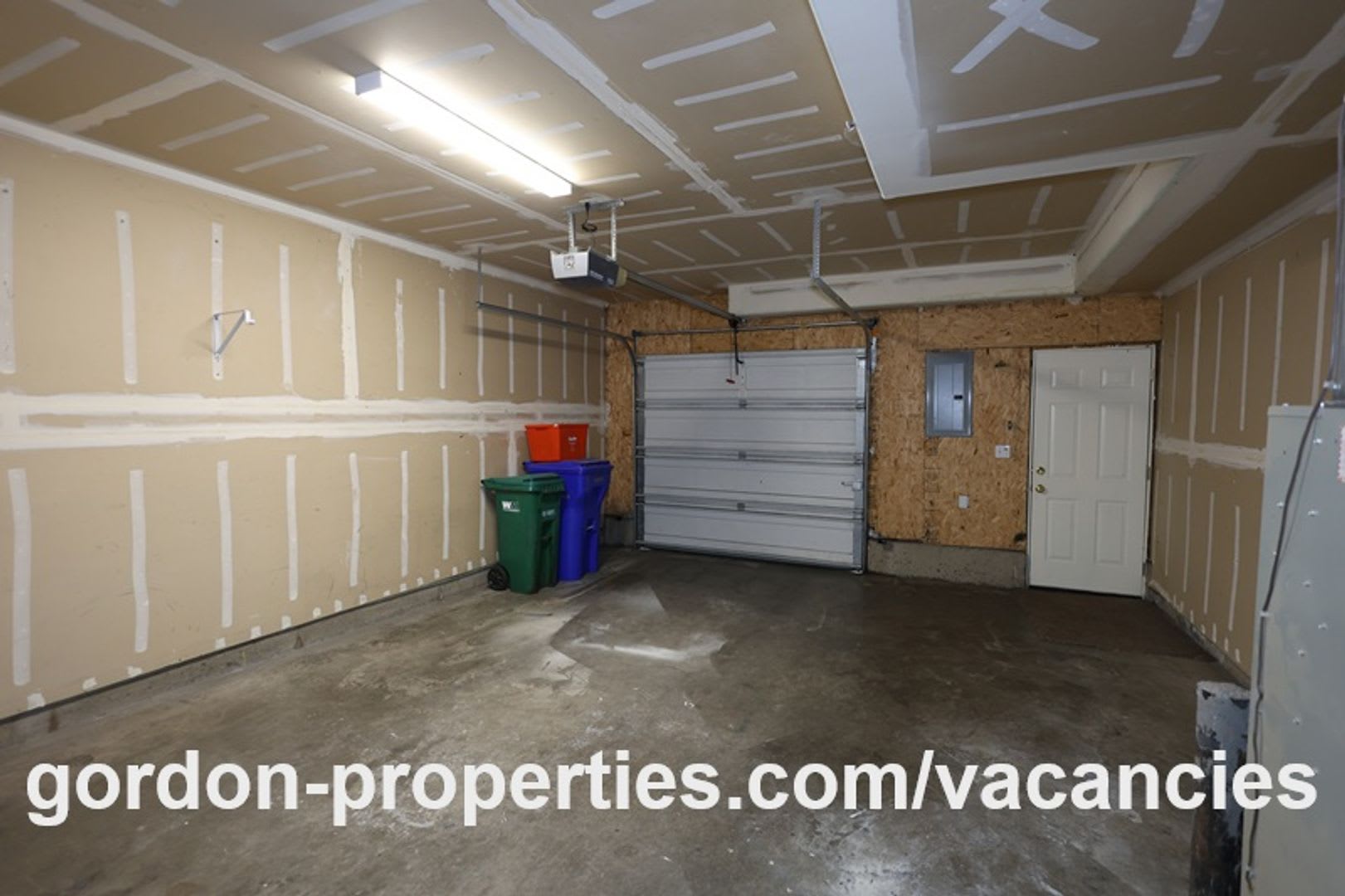 Ne Halsey St August Special Gresham 2 Bedroom Townhouse With Den Office – photo 4