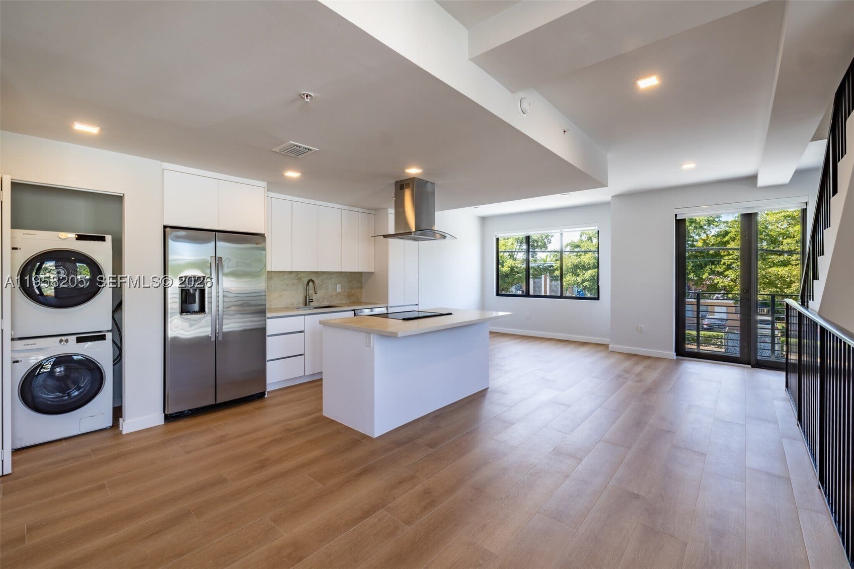 1376 Sw 4Th St – photo 1
