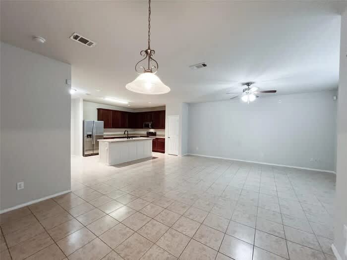 1617 Totem Pole Way – photo 4