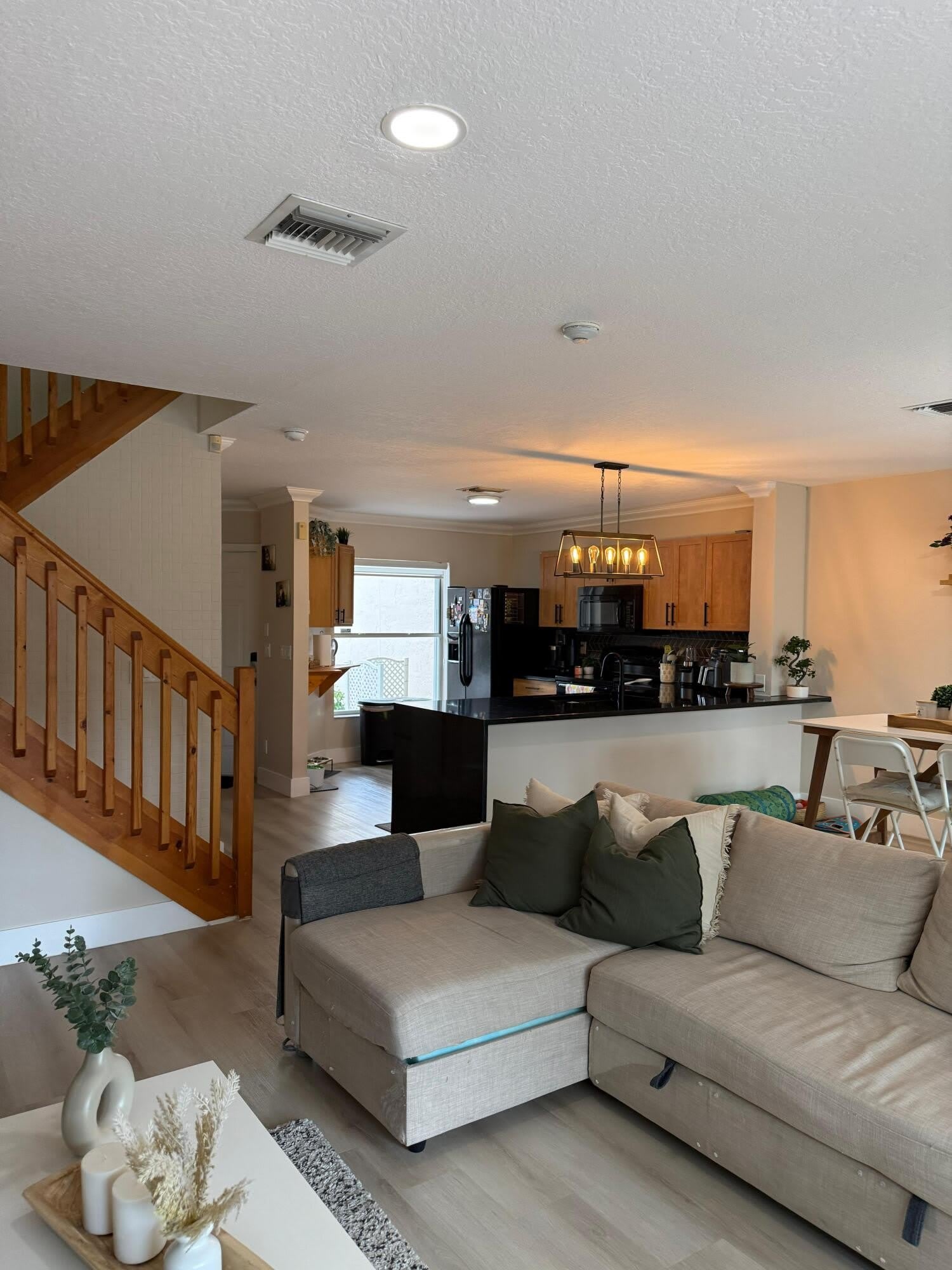 1120 W Lakes Drive – photo 3