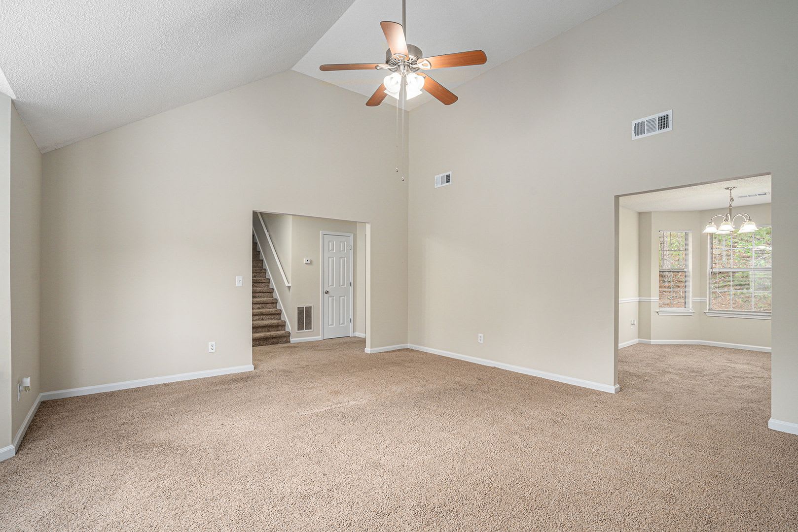 3 bdrm, 2.5 bath in Stonecrest – photo 2