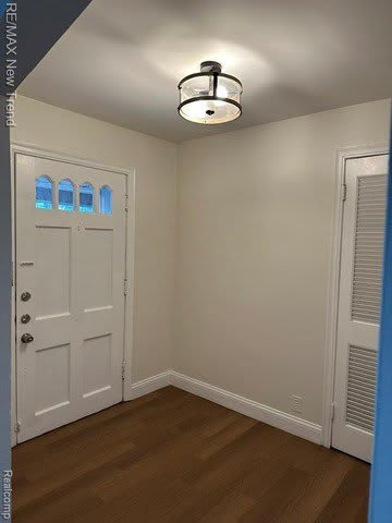 4510 W Maple Road – photo 3