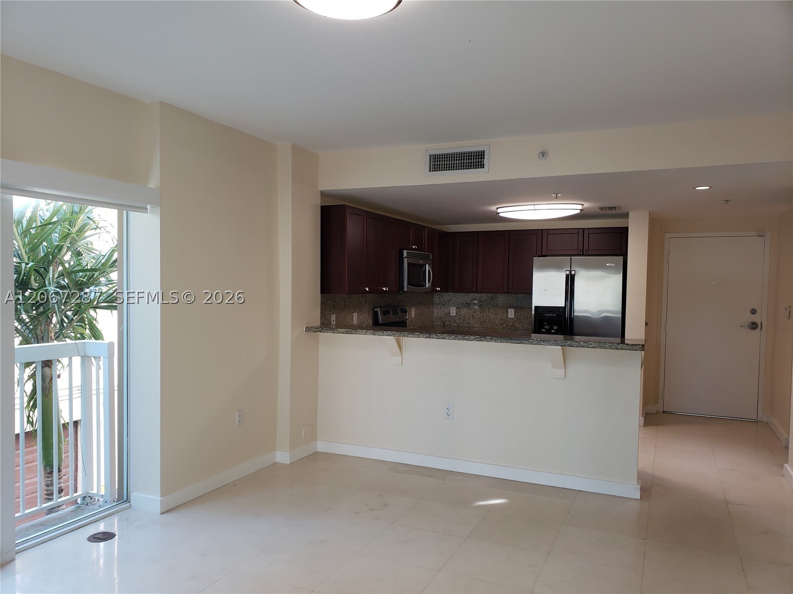 2740 SW 28th Ter – photo 2