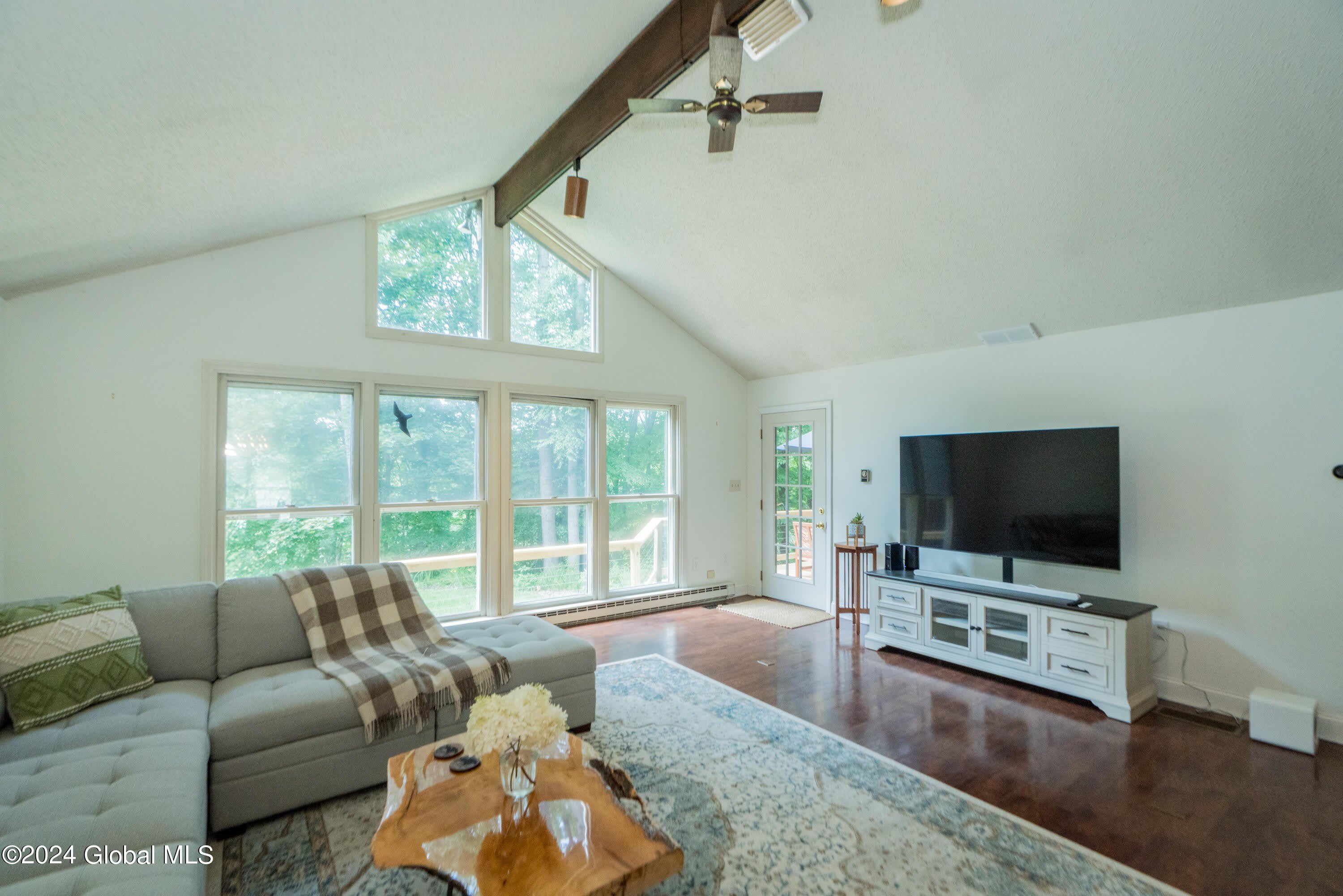 41 Eureka Avenue – photo 5