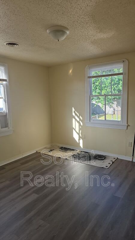 8025 Pompano Street – photo 5