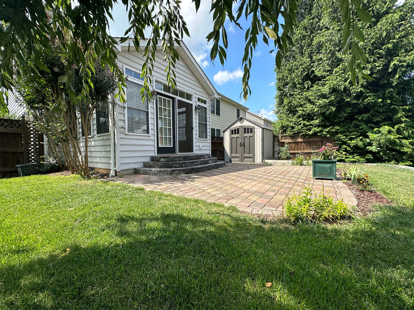 2066 Honeysuckle Lane – photo 3