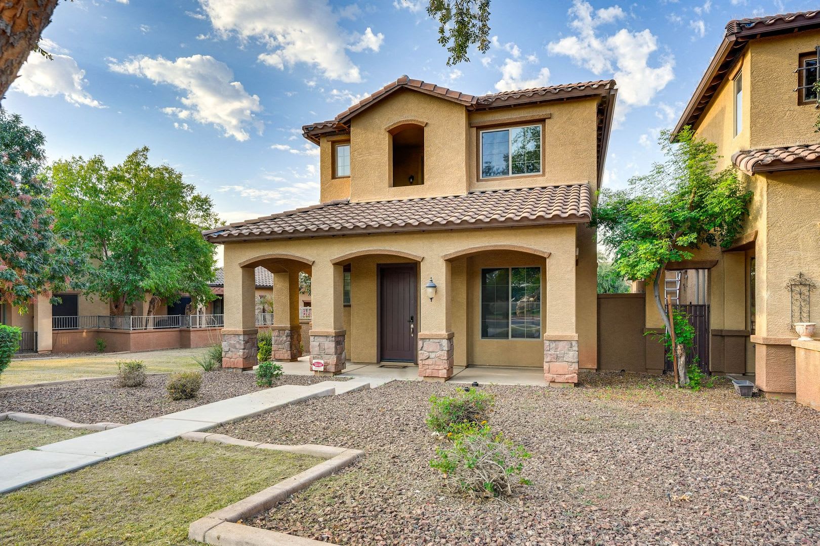 Ideal 3 Br 2.5 Ba 2 Car Garage Home with Near I-10 and Litchfield Rd in Litchfield Park – photo 1