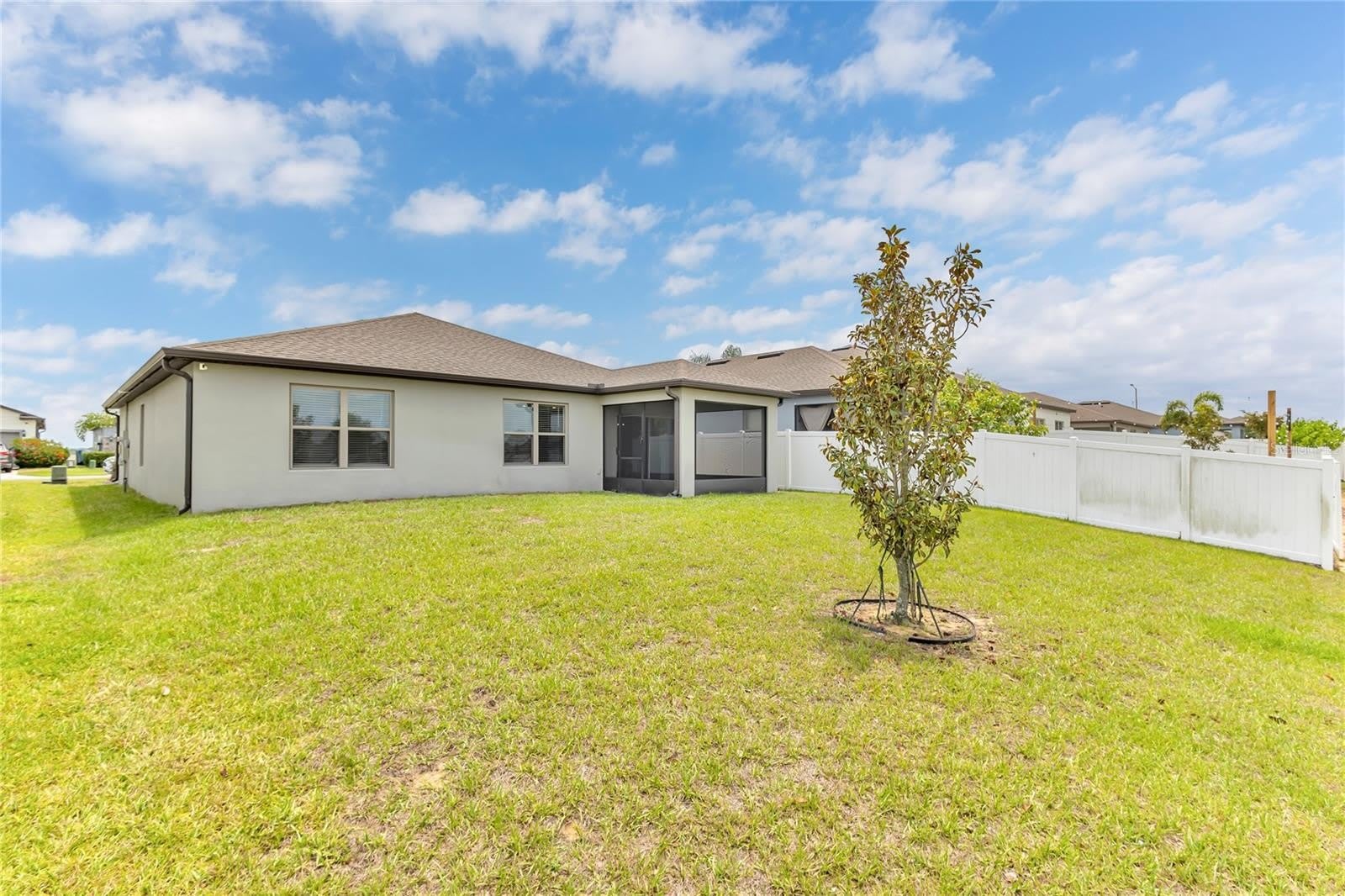 747 CITRUS ISLE Drive – photo 4
