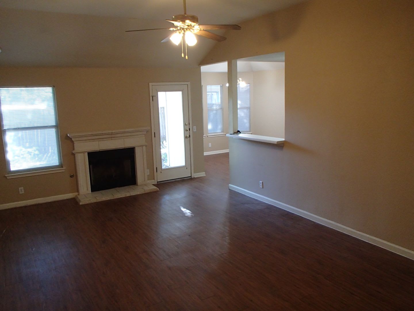 3 Bedroom 2 Bathroom Georgetown Home – photo 3