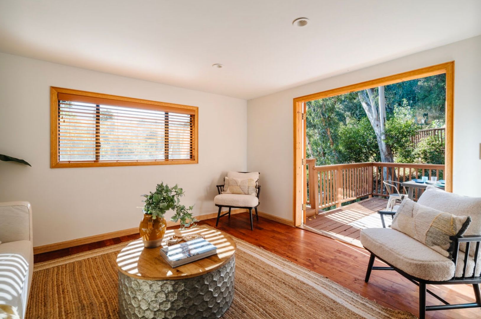 Private Topanga Canyon Compound with Guesthouse, Studio & Sweeping Canyon Views! – photo 5