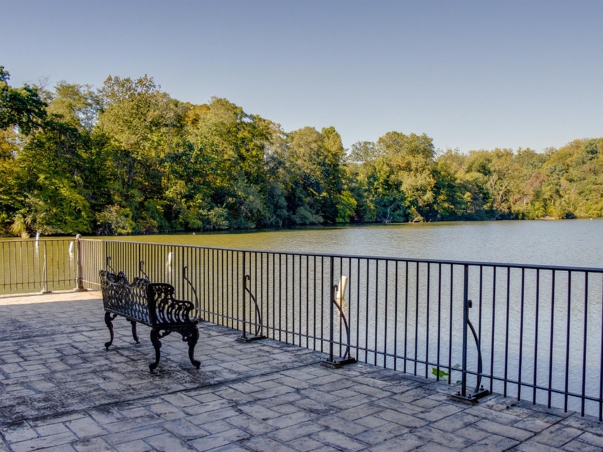 Twin Ridge Apartments – photo 1