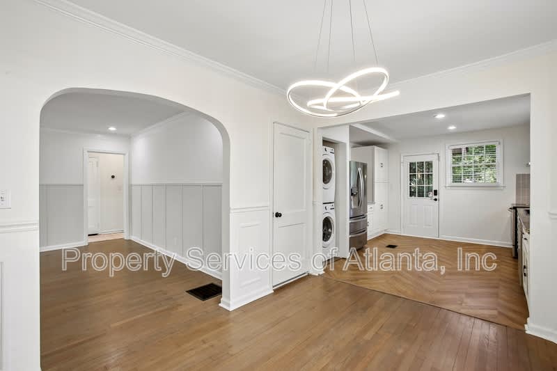 1649 Beecher St SW – photo 5