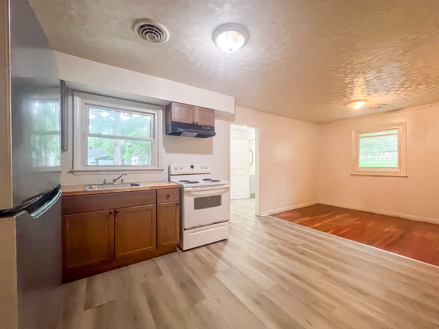 2303 Maclin Cir – photo 3