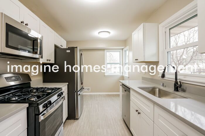 5024 Monroe Street Northeast – photo 4