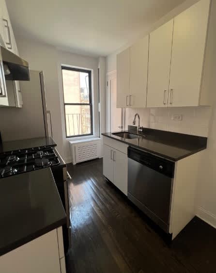 153 Mott St – photo 3