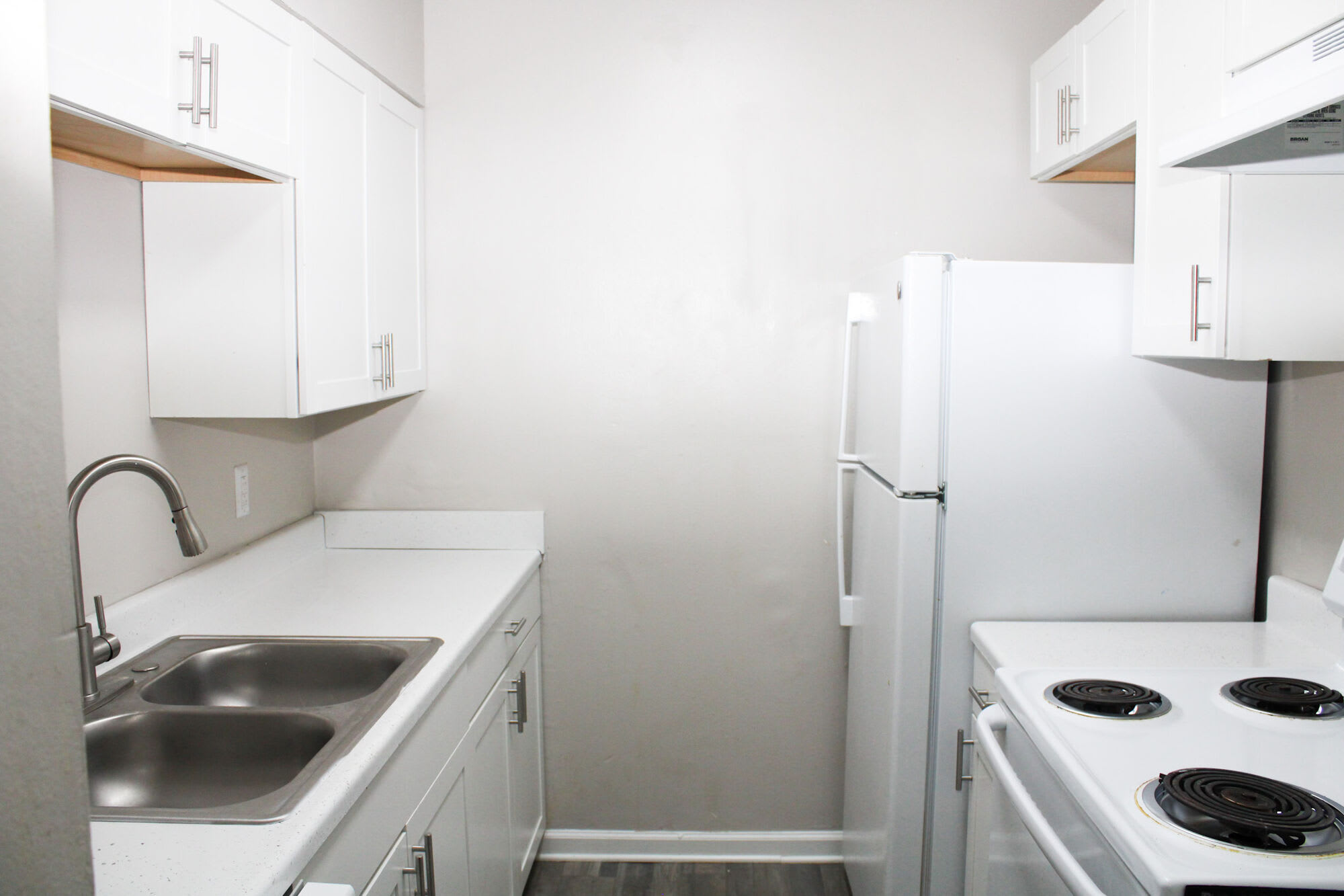 The Residences At Glen Oaks – photo 1