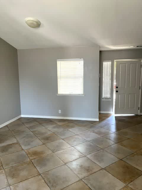 161 Forest Dr – photo 2