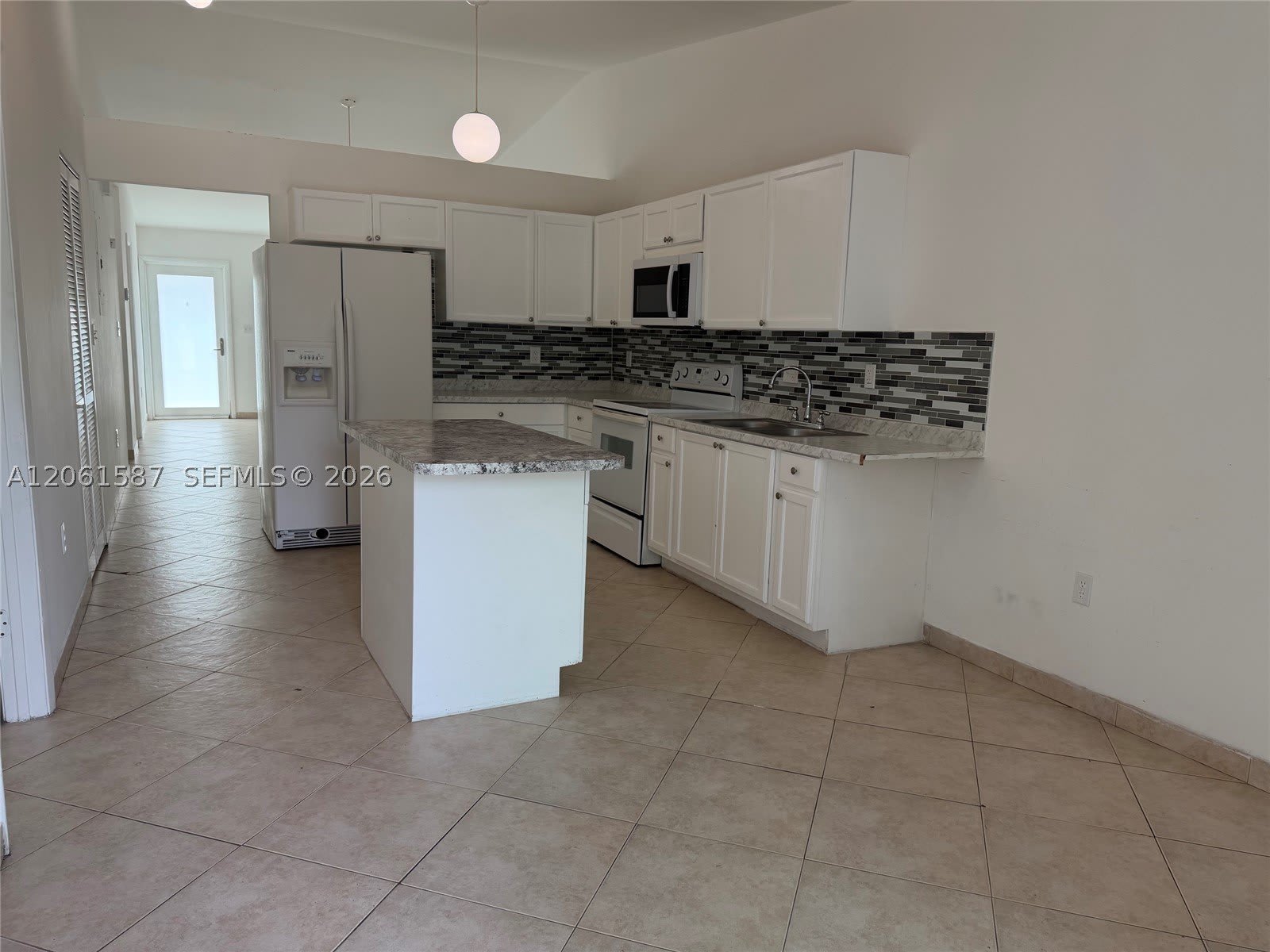 11686 NW 91st Pl – photo 5
